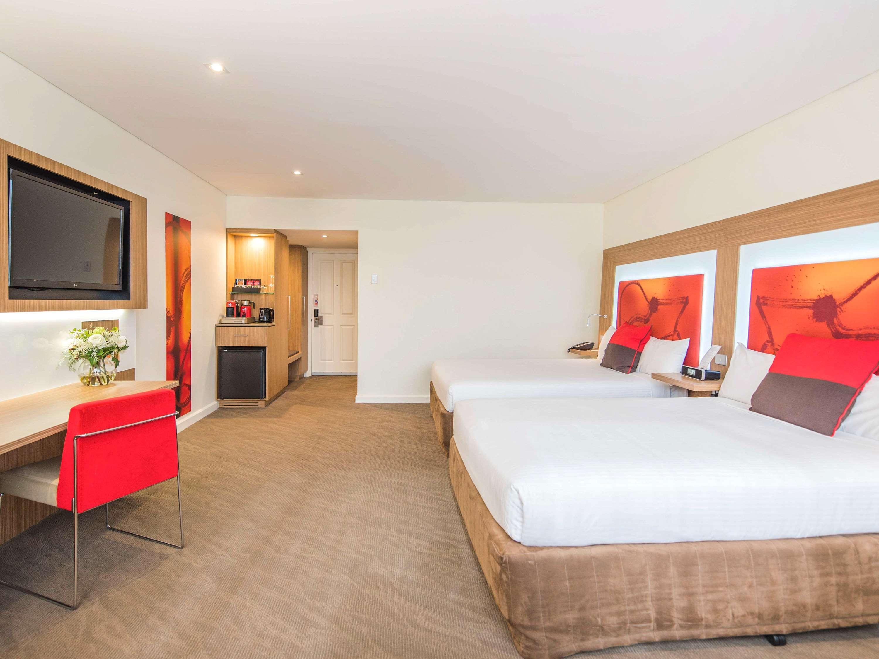 Novotel Sydney West Hq Rooty Hill Exterior foto