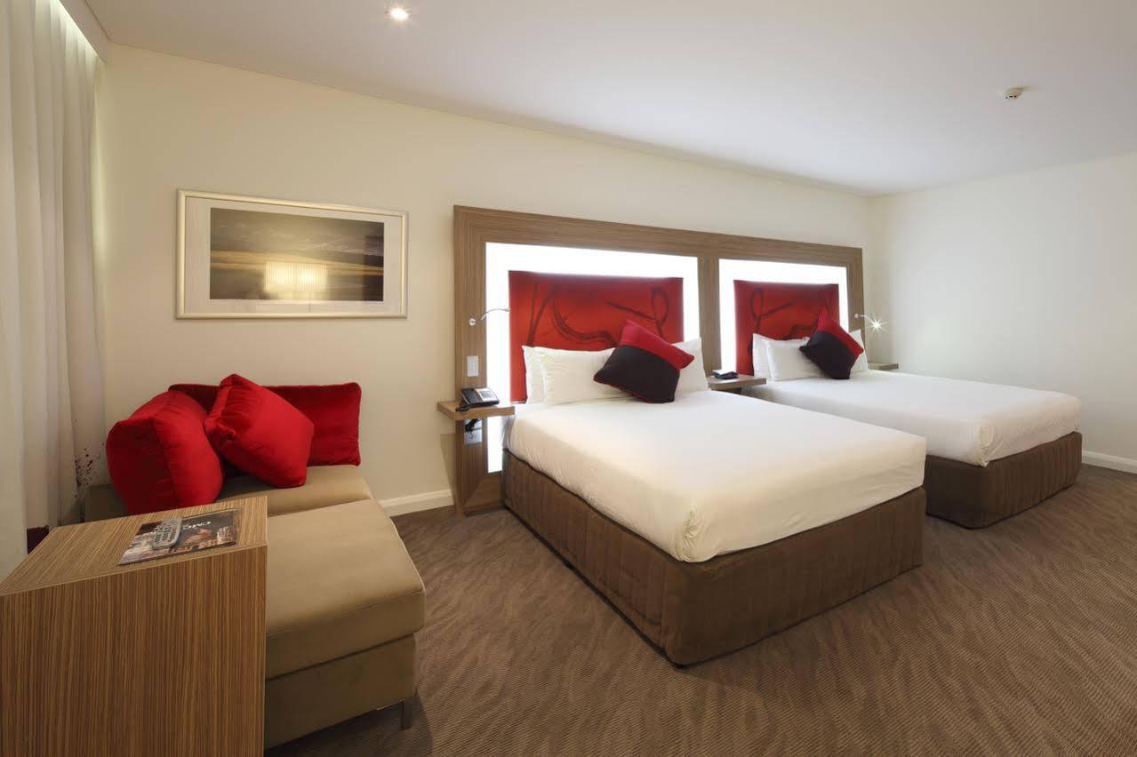 Novotel Sydney West Hq Rooty Hill Exterior foto